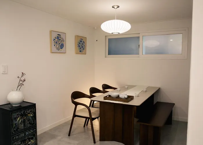 9br & 6bath & 15bed For Big Group 아파트 *