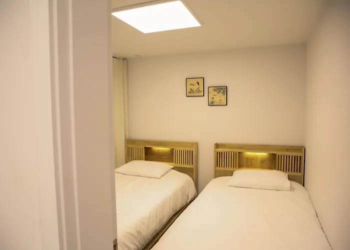 9br & 6bath & 15bed For Big Group 아파트