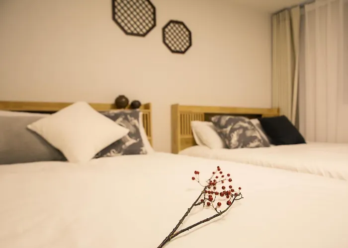 9br & 6bath & 15bed For Big Group 아파트 *